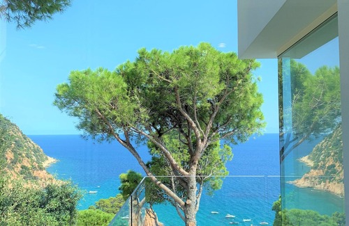 Canyet de Mar Villa | 8 minutes walk from Canyet beach VILLA ROSAMAR LUXURY * 320 m2, SEA VIEW