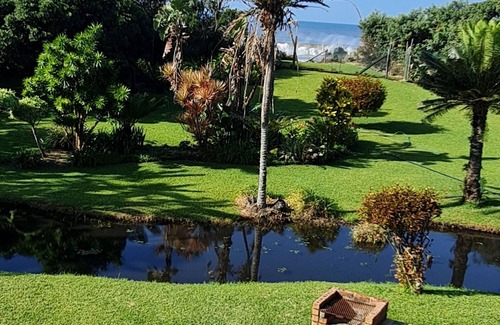 Margate Apartment | 8 Oceans on the Beach 3 B/R Apartment