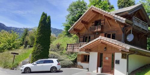 Montriond Ski Chalet | 8-Person Chalet with Hot Tub in Portes du Soleil