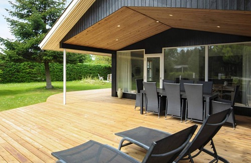 Bøtø By House | 8 person holiday home in Væggerløse
