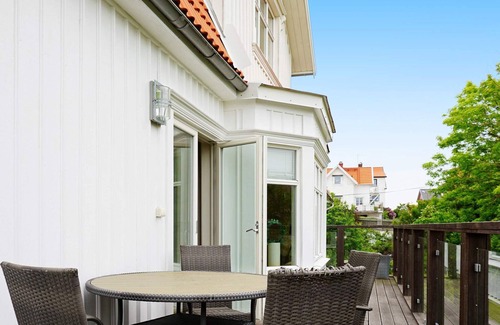 Kungshamn House | 8 person holiday home in KUNGSHAMN