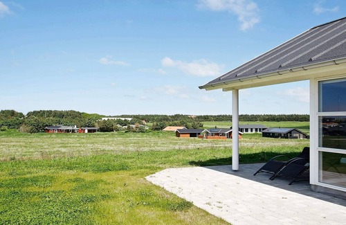 Nr. Lyngby House | 8 person holiday home in Løkken-By Traum