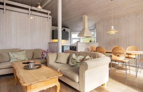 Frørup House | 8 person holiday home in Frørup-By Traum