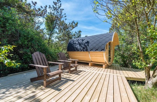 Henne Strand House | 8 person holiday home in Henne