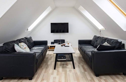 Østerskov House | 8 person holiday home in Humble