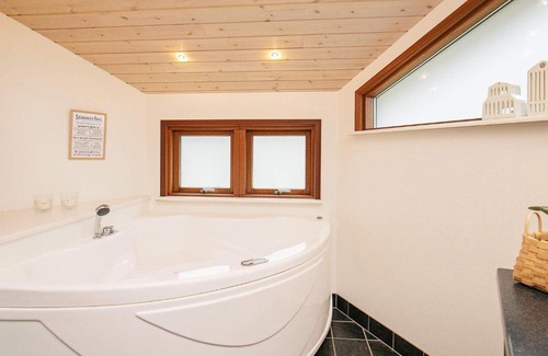 Nr. Lyngby House | 8 person holiday home in L kken
