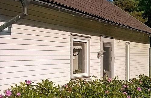 Lerum House | 8 person holiday home in LERUM