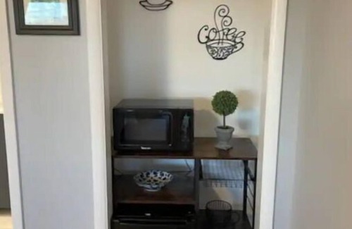 Morse Park Apartment | 8 Rockleys Vintage Motel, EV Charging Available