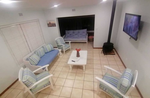 L'Agulhas House | 8 Sleeper self catering house