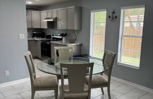 West Lealman House | #8 The Gulfside Getaway Home
