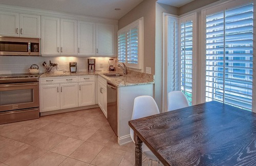 Beach Lagoon Condo | 8 Turtle Lane Club - Few Steps to the pool & beach!