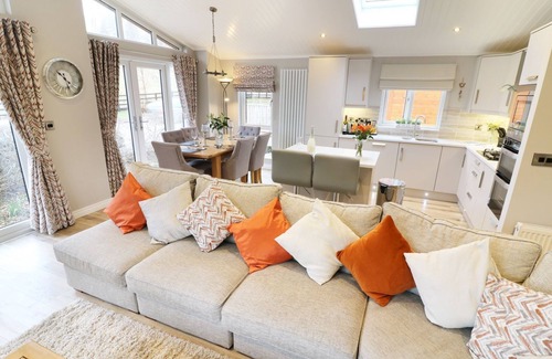 Windermere Cottage | 8 WATERSIDE WOOD, pet friendly, with pool in Troutbeck Bridge