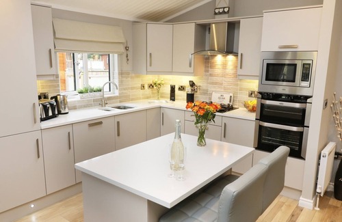Windermere Cottage | 8 WATERSIDE WOOD, pet friendly, with pool in Troutbeck Bridge