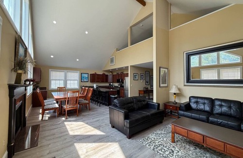 North Conway House | 80-1 Locust Lane | Pool, Hot Tub, Views, Game Room