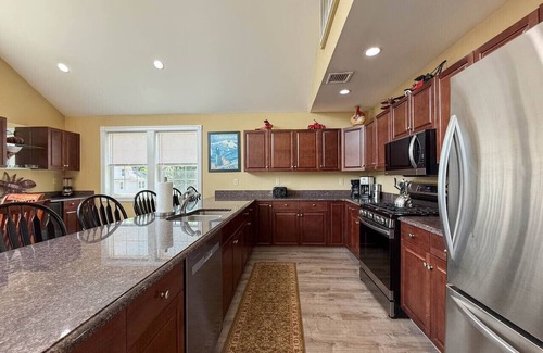North Conway House | 80-1 Locust Lane | Pool, Hot Tub, Views, Game Room