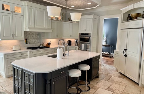 Vanderhorst Plantation House | 80 Forestay Court. Luxury 5 bedroom home with a pool. 3 min. walk to beach.