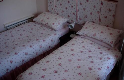 Petersfield Bed & Breakfast | 80 Rushes Road, Petersfield GU32 3BP