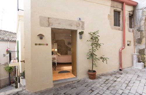 Ragusa House | 800 HOUSE IN THE HEART OF RAGUSA IBLA 30 METERS FROM THE CATHEDRAL