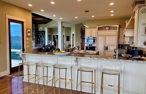 Old Fort House | 8000sf Luxurious Estate with Majestic Mountain Views Black Mountain/Asheville