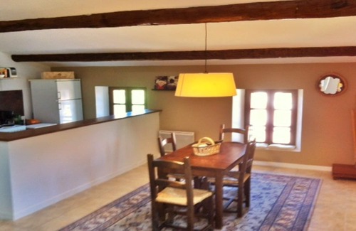 Sarrians Apartment | 80m2 in the vineyards