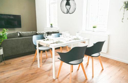 Krefeld Apartment | 80qm Apartment in Krefeld zentral gelegen mit hohen Decken - BEUYS Apartments - Krefeld