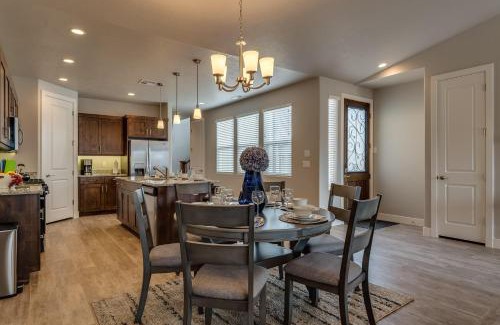 Santa Clara House | 82| Crescent Cove in St George near Resort Waterpark