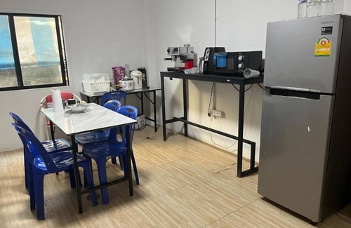 Kathu Apartment | 84 Bar ve Konuk Evimiz