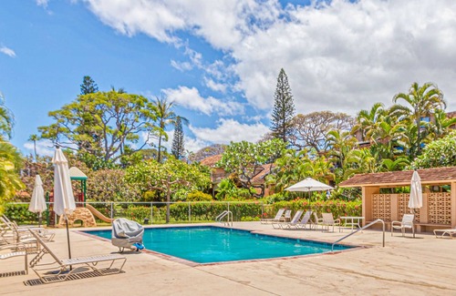 Historic Lahaina Front Street Condo | 87-1 Escape to Paradise at Puamana's Hale Nalu