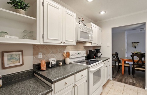 Sea Pines Condo | 871 Ketch Court 1 BR/BA 1ST Floor/Walk-In Shower/Private Patio/Pool/Gas Grill