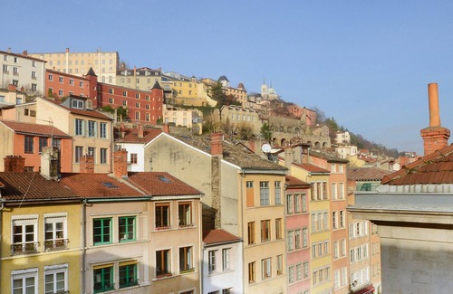 Old Lyon Apartment | 88 sq.m loft with beautiful view over the city