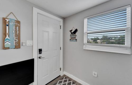 Tampa Apartment | 8820 Rocky Creek Drive Unit A