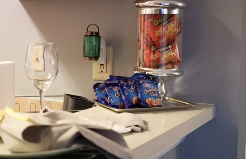 Babe Denny House | 89 Dollars A Night Up To 4 People Lovely Home/4 Mins Dtwn