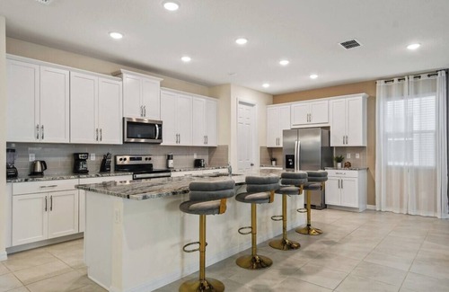 Four Corners House | 8905 Solara 9bd 22sleep/pool