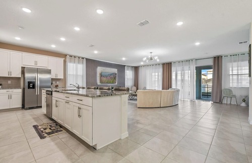 Four Corners House | 8905 Solara 9bd 22sleep/pool