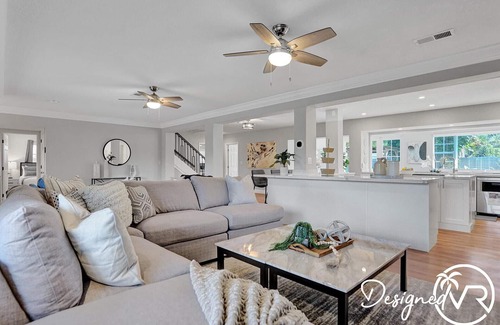 Pompano Beach House | 8BR Resort w/Pool & Tons of Games - 22 Guests