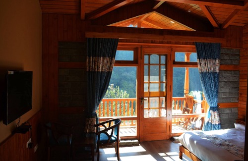 Banjar Hotel | 8fold by Larisa, Jibhi