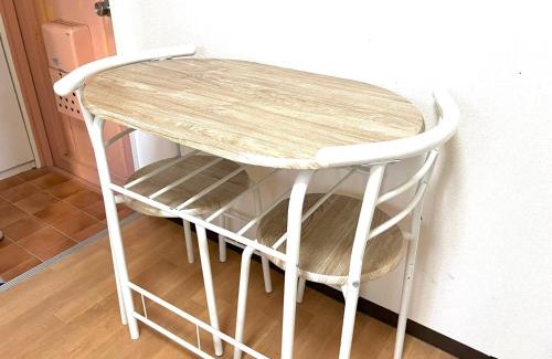 Naniwa Apartment | 8min walk from Namba Station for 4 people gran704