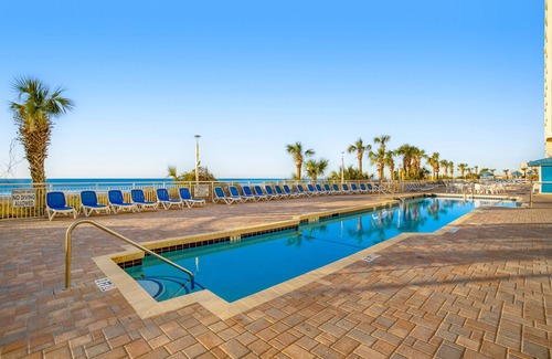 Crescent Beach House | 8th floor oceanfront condo, shared pool, central AC, shared hot tub