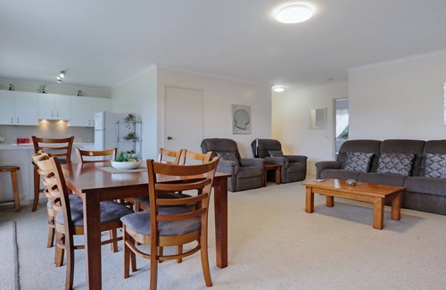 Merimbula Apartment | 9/11 Kyeamba Street, Merimbula