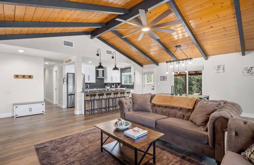 North Fork House | 9 Acre Mountain Escape with Game Room, Fire Pit, BBQ