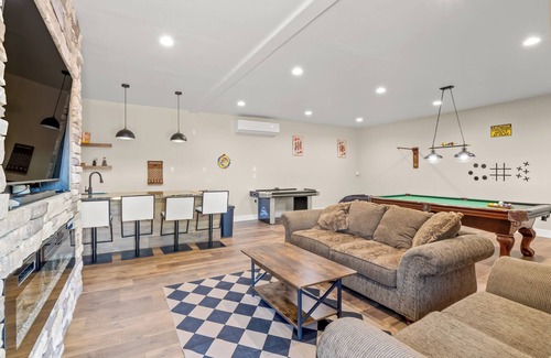North Fork House | 9 Acre Mountain Escape with Game Room, Fire Pit, BBQ