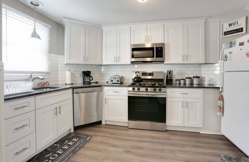 Point Pleasant Beach House | 9 Bds, 3ba, Pool, 14 Badges, AC. One of largest available 2025 & 2026 rates