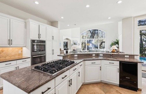 Beach Lagoon House | 9 Beach Lagoon ~ Luxury 6Br Private Home, 3rd Row from Sea Pines Beach!