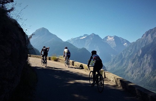 Le Bourg-d'Oisans House | 9 bed spacious & light renovated School house, ideal for Cyclists & Skiers
