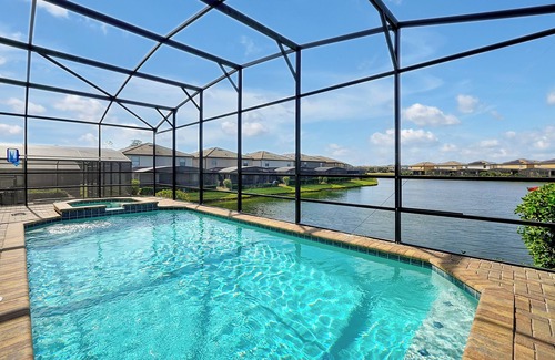 Four Corners House | 9 Bedroom w/Private Lakeview Pool & Hot Tub. Professionally Decorated.