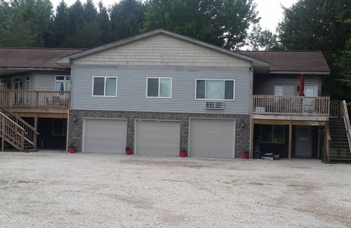 Norton Shores House | 9 Bedrooms/4 Baths ~ Sleeps 50 ~ Wedding Parties and Family Reunions