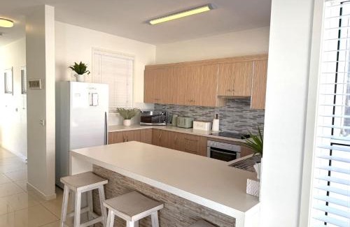 Batemans Bay Apartment | 9 By the Clyde, Central Location in Batemans Bay