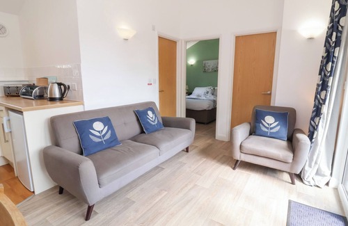 Combe Martin Cottage | 9 MANLEIGH PARK, family friendly, with a garden in Combe Martin