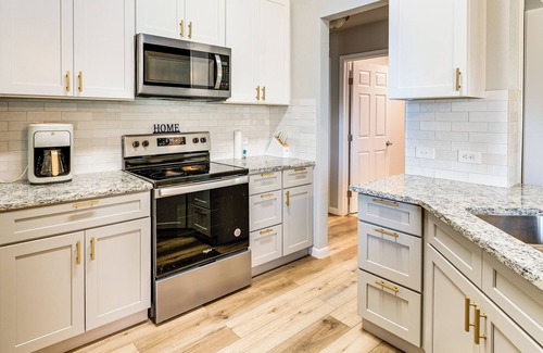 Bryan House | 9 Mi to College Station: Dog-Friendly Home w/Yard