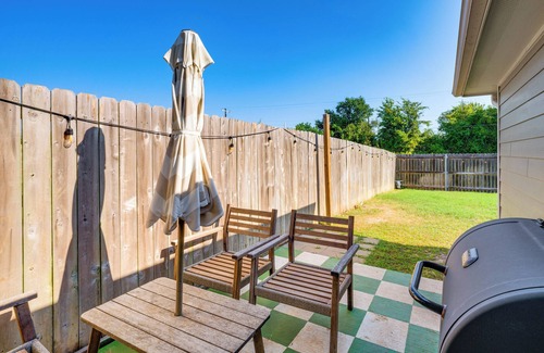 Bryan House | 9 Mi to College Station: Dog-Friendly Home w/Yard
